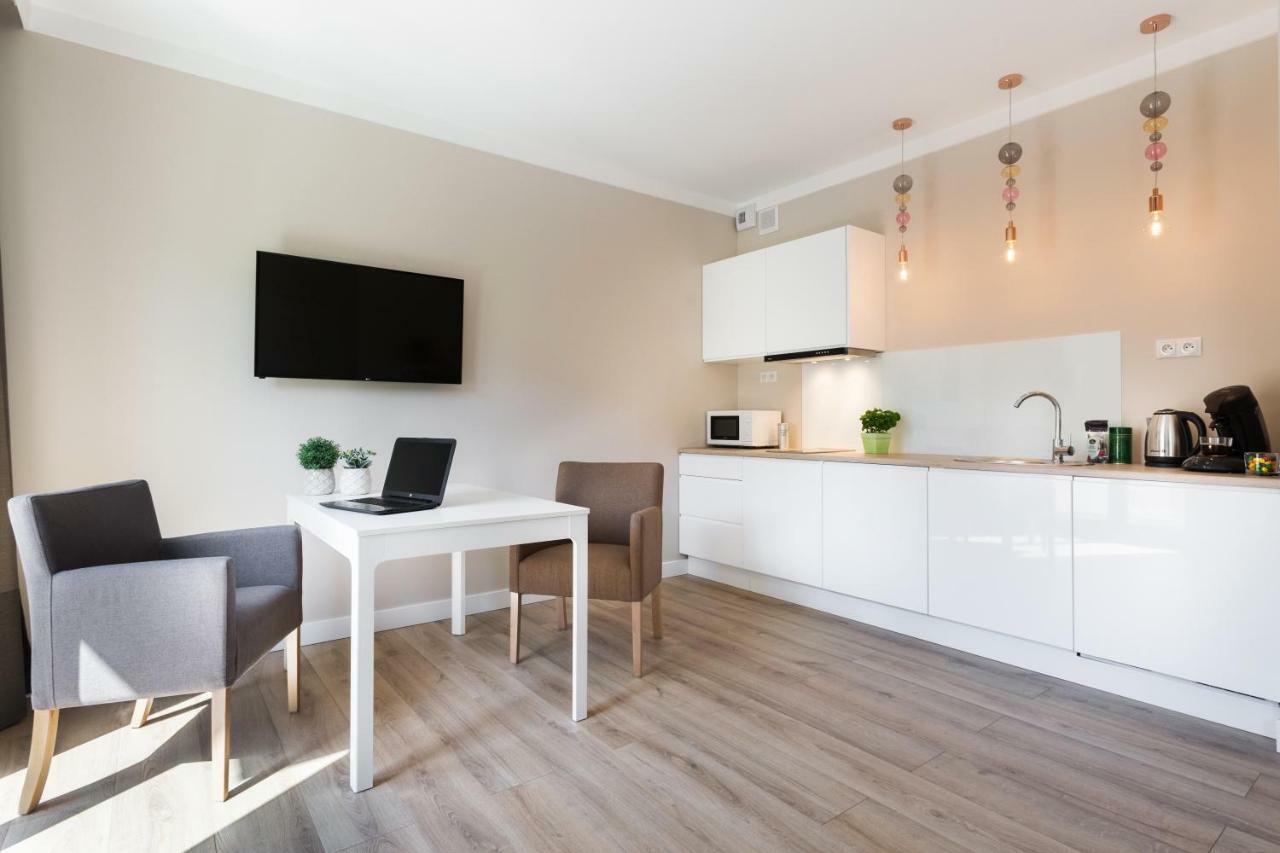 L&L Apartment Old Town Poznan Ngoại thất bức ảnh